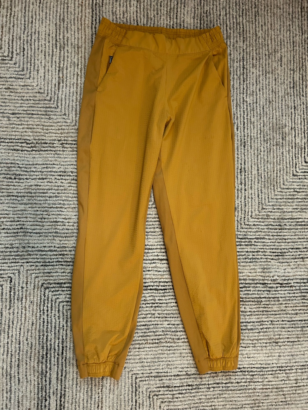 Athleta Brookyln Textured Jogger Pant Tuscan Gold Womens Size 4